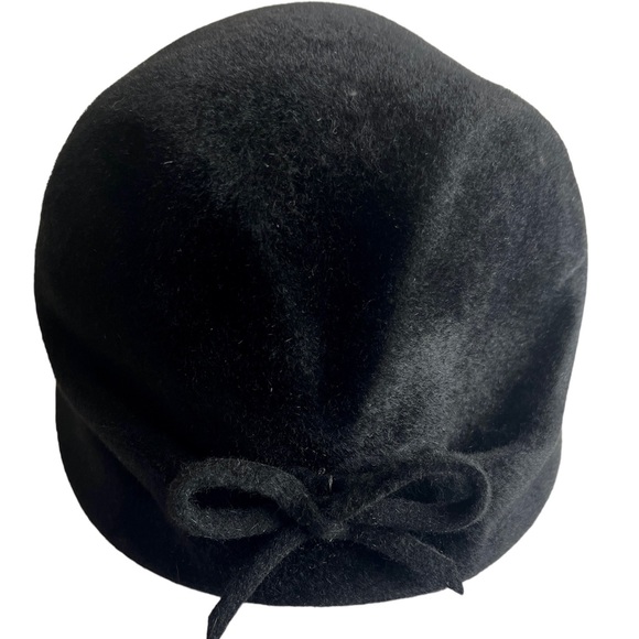 Vintage Velour Hat 1940s Black Bow Tilt Hat Bonnet Fascinator Cloche - Picture 8 of 9